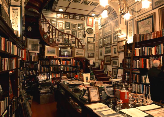 Magazine de cărți și muzică din Istanbul
