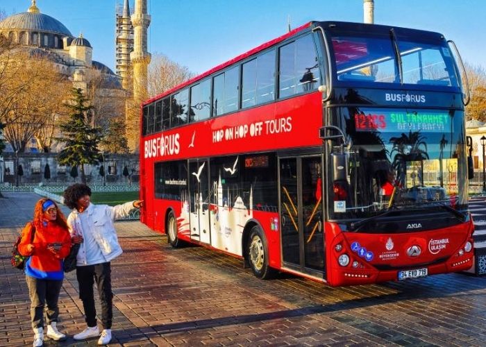 istanbul hop on hop off bus for tour